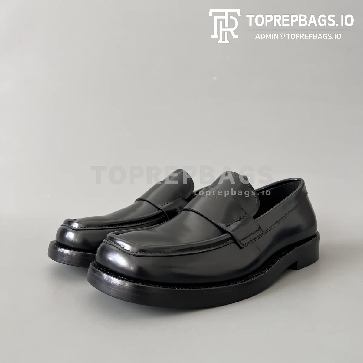 i1767690440534_5240_0_0 Prada in Black