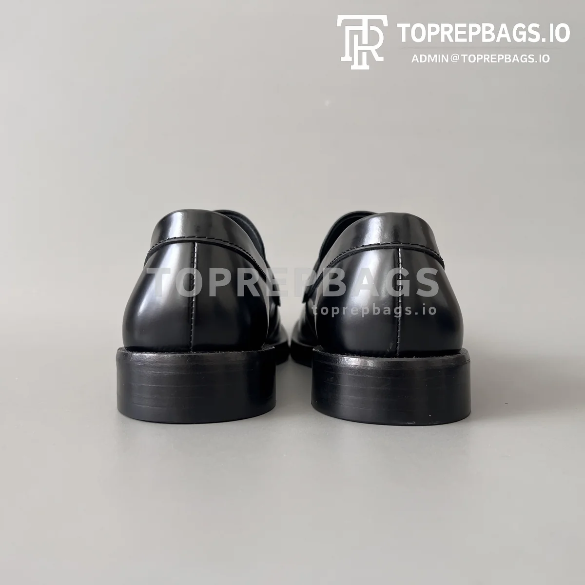 i1767690440562_5184_0_4 Prada in Black