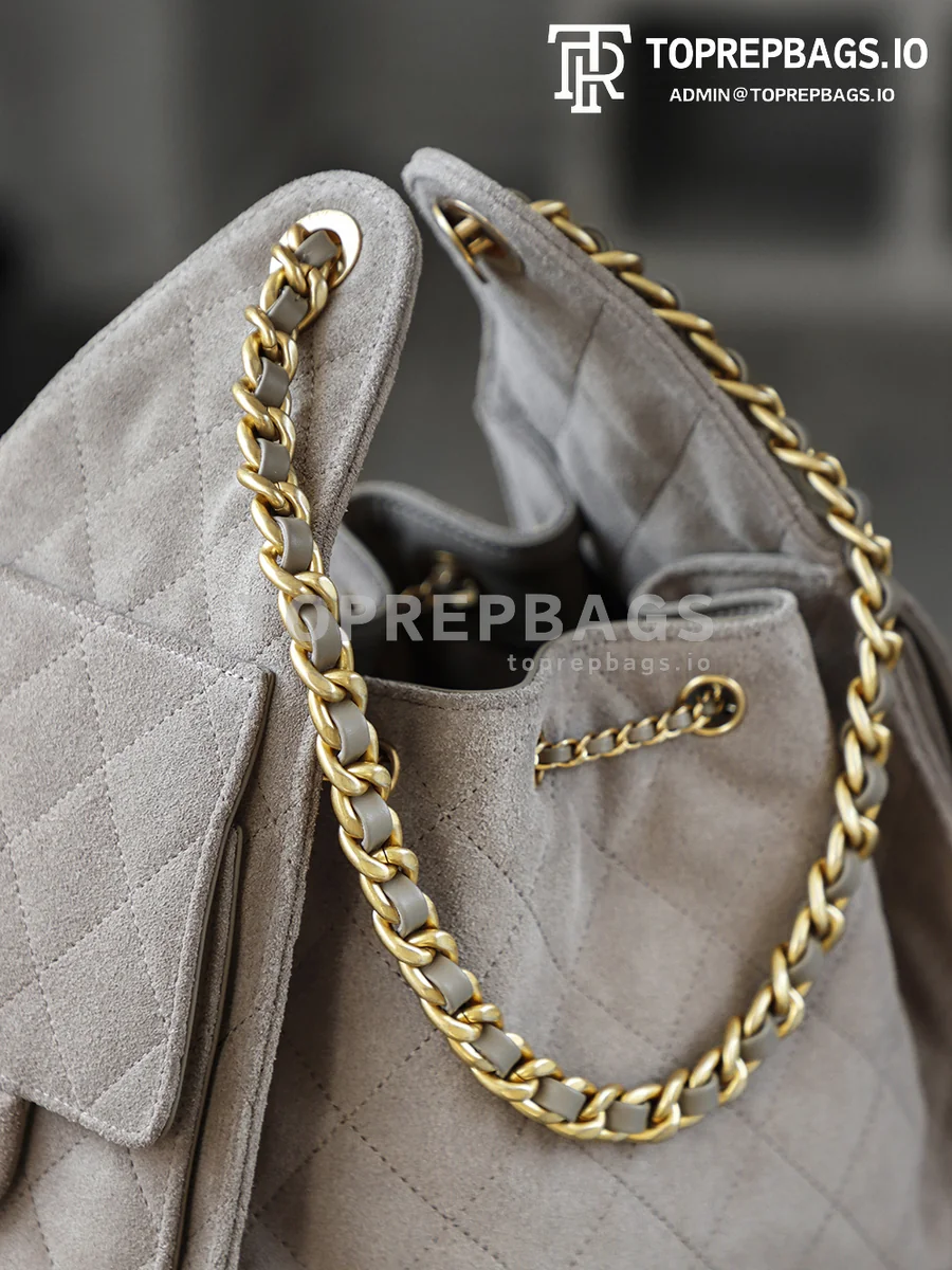 i1767954789166_8566_0_5 Chanel 25 Bag Hobo in Grey