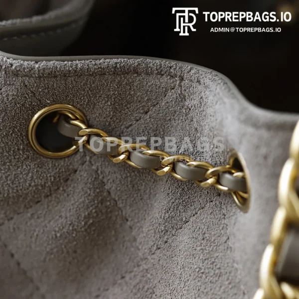 i1767954851200_5898_0_4 Chanel 25 Bag Hobo in Grey