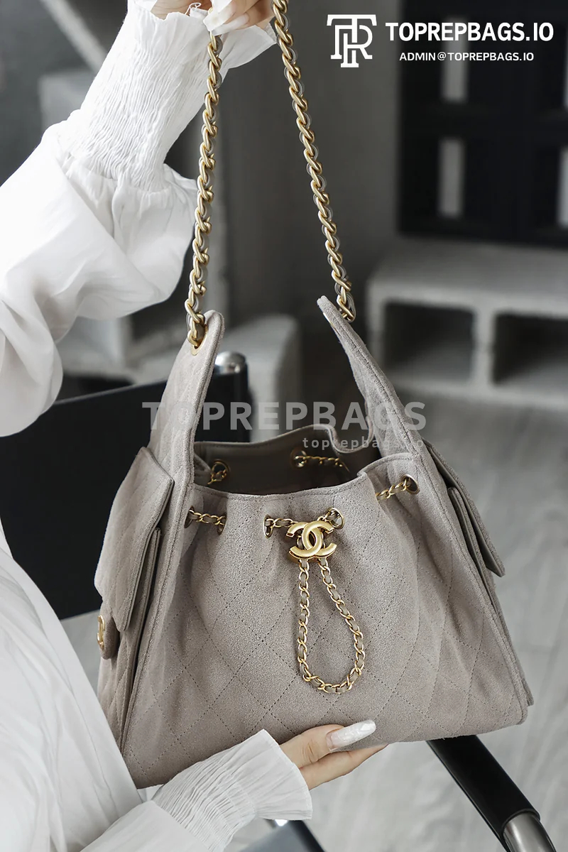i1767954928093_425_0_10 Chanel 25 Bag Hobo in Grey