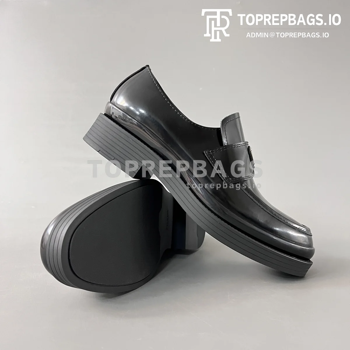i1768368291505_7832_0_6 Prada in Black