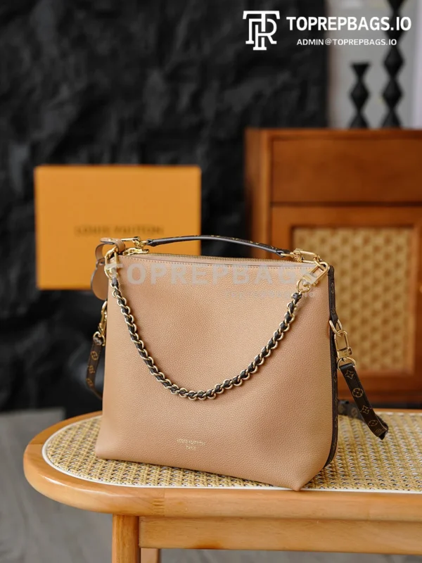 i1768884923870_7725_0_1 Louis Vuitton Multipass in Beige