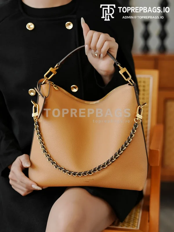 i1768885007088_455_0_6 Louis Vuitton Multipass in Beige