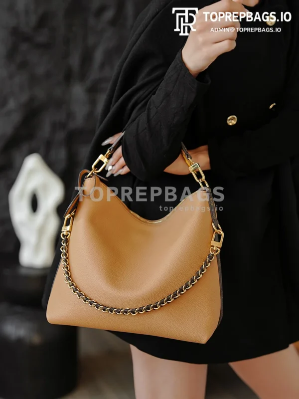 i1768885007090_6098_0_4 Louis Vuitton Multipass in Beige