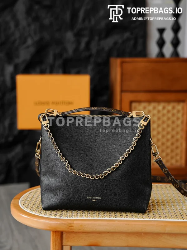 i1768885273479_4702_0_0 Louis Vuitton Multipass in Black