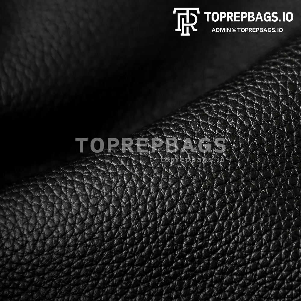 i1768885471635_6450_0_6 Louis Vuitton Multipass in Black