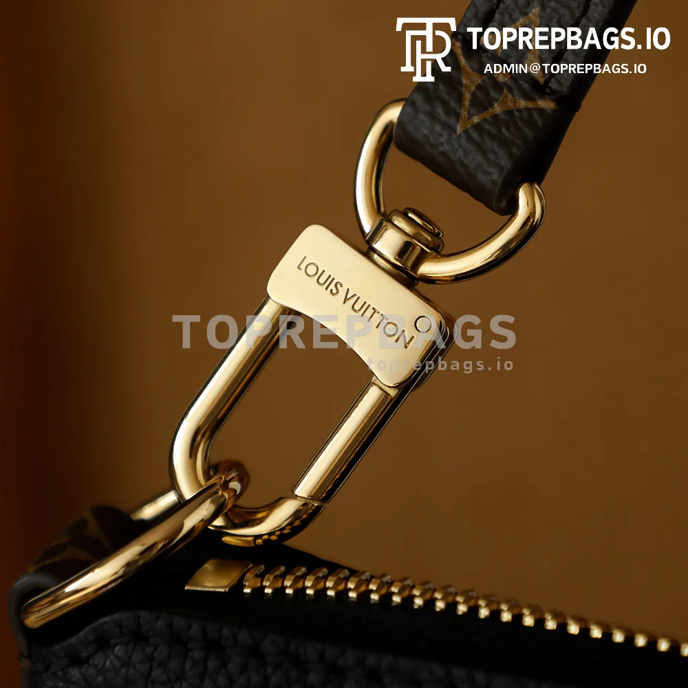 i1768885471835_3465_0_5 Louis Vuitton Multipass in Black