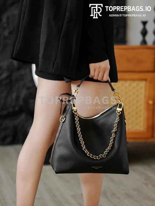 i1768885538210_9352_0_5 Louis Vuitton Multipass in Black