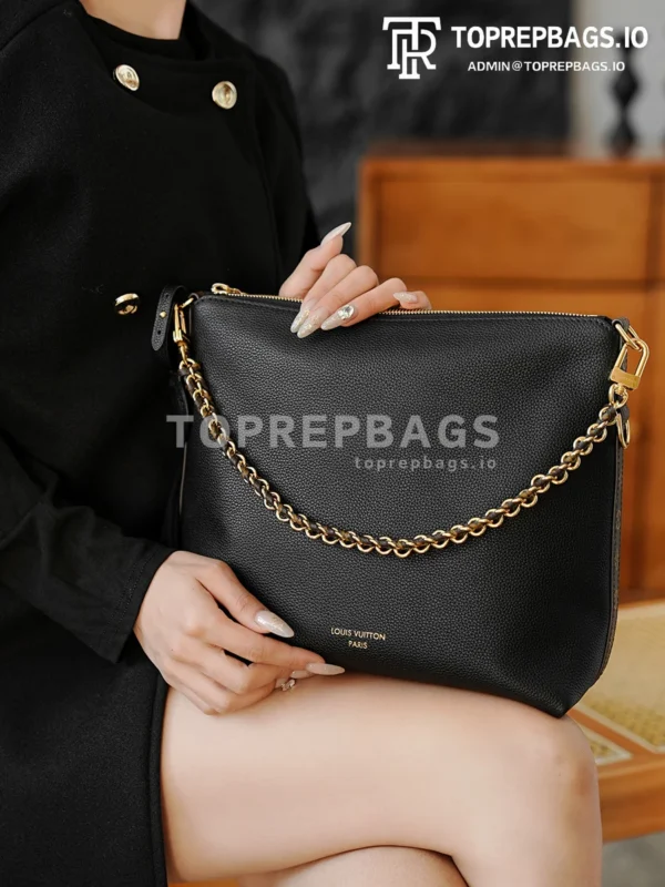 i1768885538481_1947_0_2 Louis Vuitton Multipass in Black