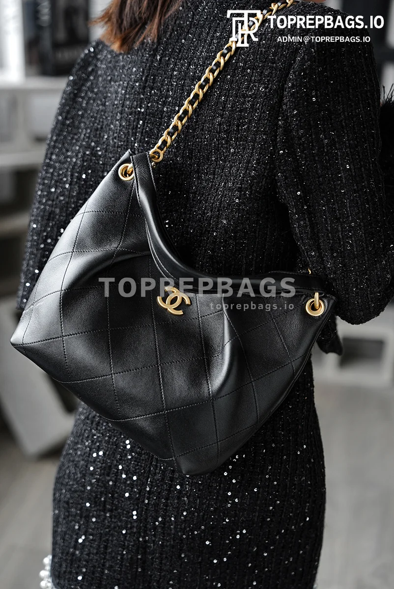 i1768904596143_2800_0_3 Chanel Maxi Hobo in Black