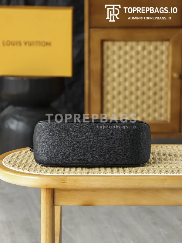 i1768904840616_9440_0_7 Louis Vuitton Boulogne Small in Black
