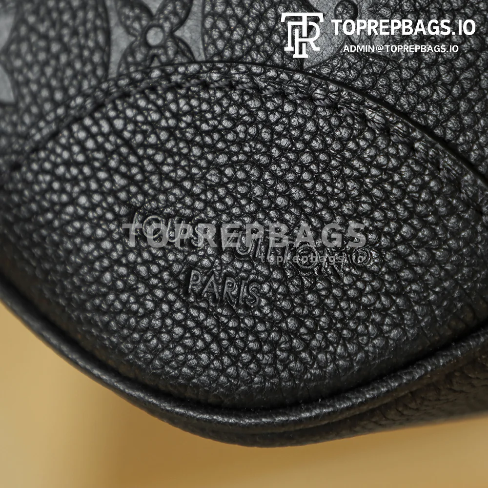 i1768904943414_4142_0_0 Louis Vuitton Boulogne Small in Black