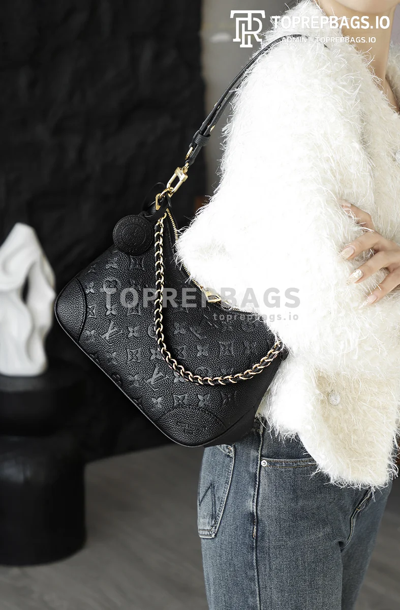 i1768905021909_9492_0_0 Louis Vuitton Boulogne Small in Black