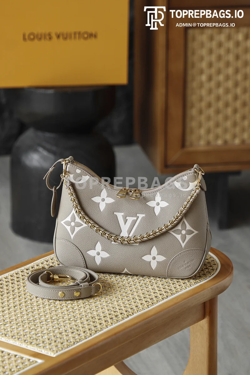 i1768905315290_7763_0_9 Louis Vuitton Boulogne Small in Grey