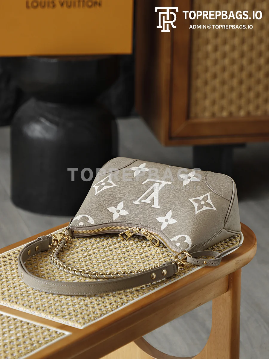 i1768905316178_6214_0_11 Louis Vuitton Boulogne Small in Grey