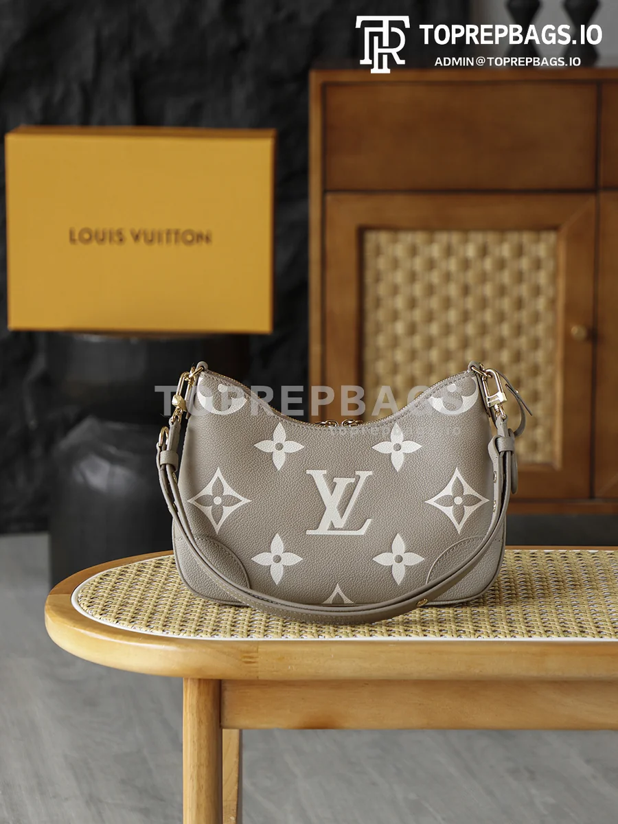 i1768905316630_5087_0_3 Louis Vuitton Boulogne Small in Grey