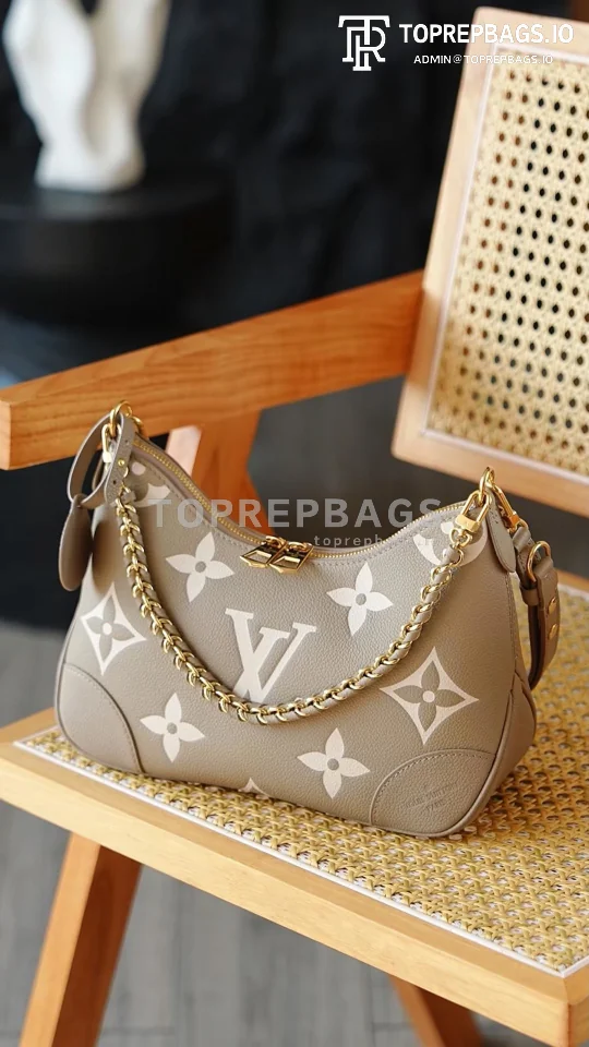 i1768905483749_5874_0_0 Louis Vuitton Boulogne Small in Grey