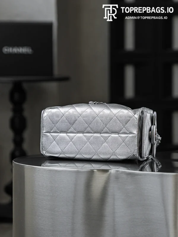 i1769168818803_2036_0_4 Chanel 25 Bag Mini Lambskin Leather Silver-tone Hardware detailed product image