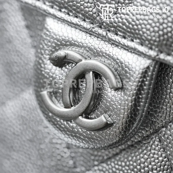 i1769168936978_1938_0_1 Chanel 25 Bag Mini Lambskin Leather Silver-tone Hardware detailed product image