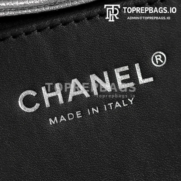 i1769168938442_8676_0_5 Chanel 25 Bag Mini Lambskin Leather Silver-tone Hardware detailed product image