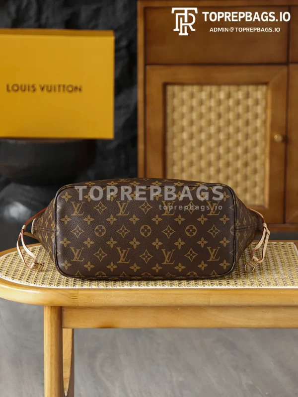 i1769752441651_7389_0_1 Louis Vuitton Neverfull in Brown