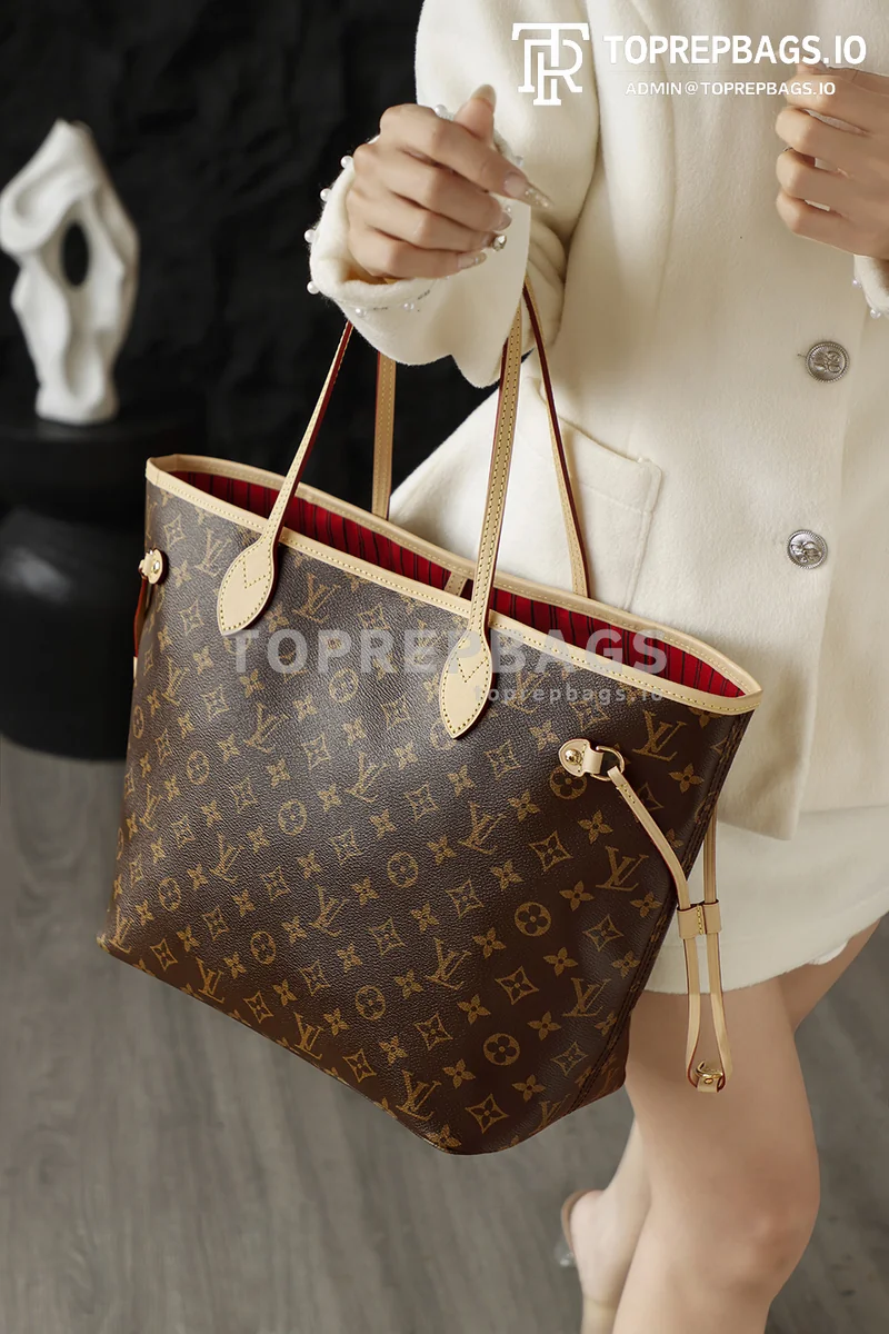 i1769753026255_7608_0_0 Louis Vuitton Neverfull in Brown