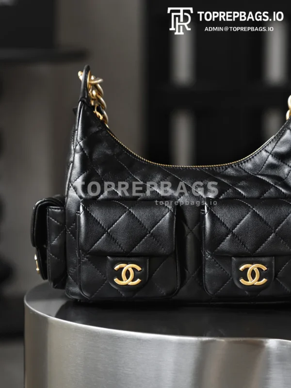 i1769754641326_1136_0_3 Chanel 25 Hobo Small in Black