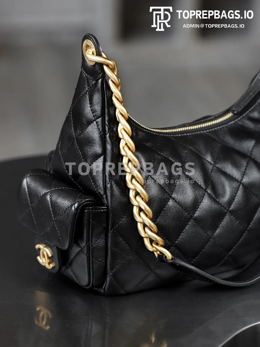 i1769754642085_7530_0_5 Chanel 25 Hobo Small in Black