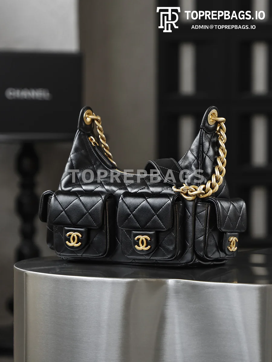i1769754642446_8210_0_6 Chanel 25 Hobo Small in Black