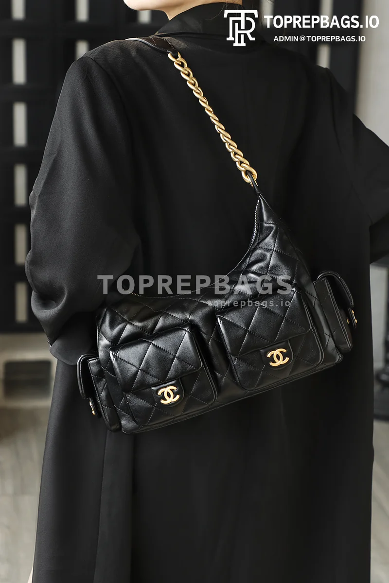 i1769755174280_2324_0_2 Chanel 25 Hobo in Black