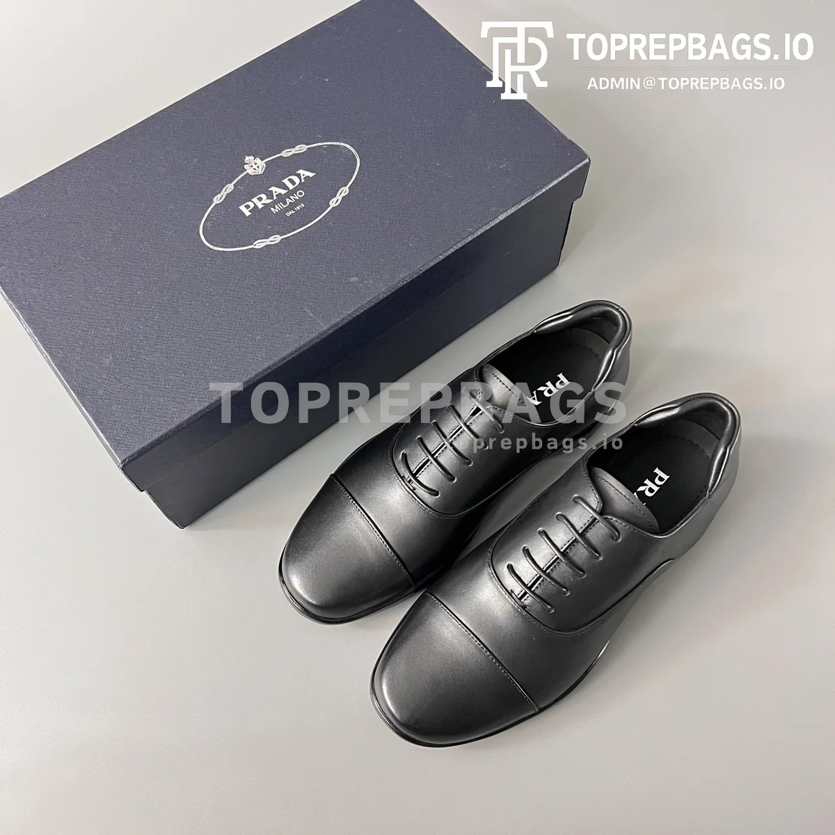 i1769946456651_8063_0_8 Prada Toblach in Black