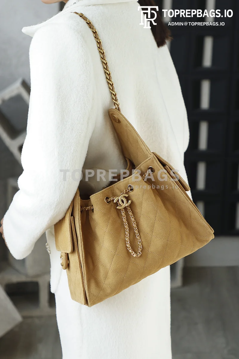i1770005721000_2568_0_1 Chanel 25 Bag Hobo in Yellow