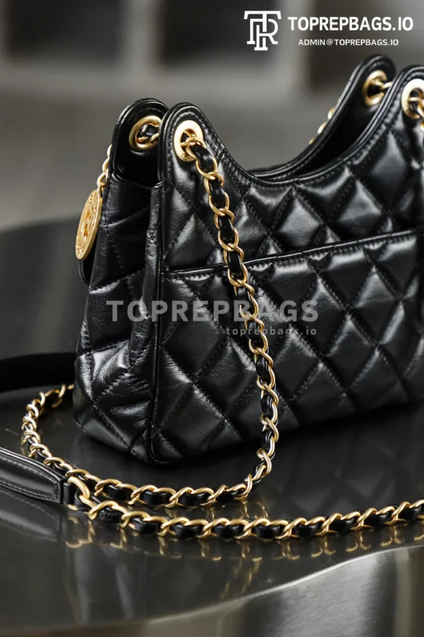 i1770544100969_3254_0_7 Chanel 25 Hobo Small in Black