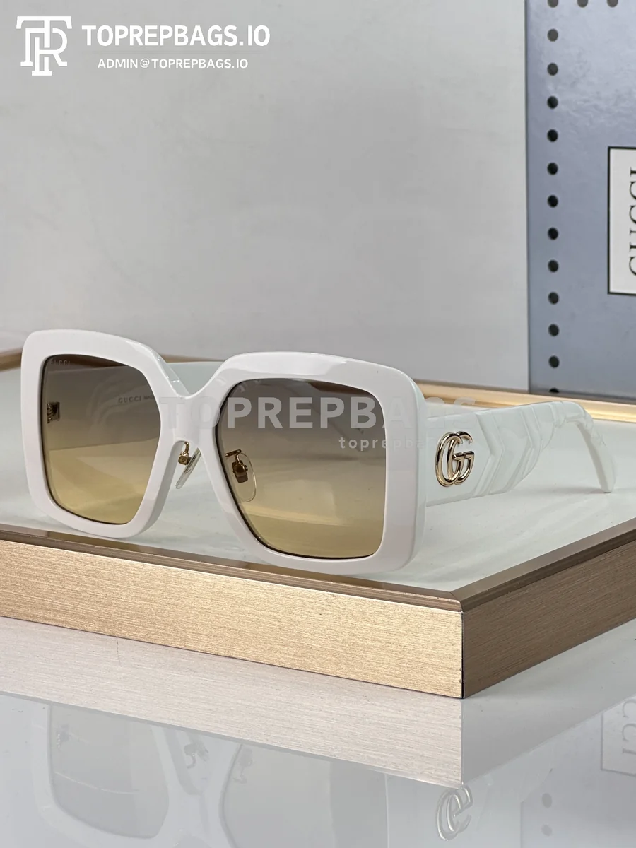 i1774083720019_3985_0_2 Gucci Sunglasses in White