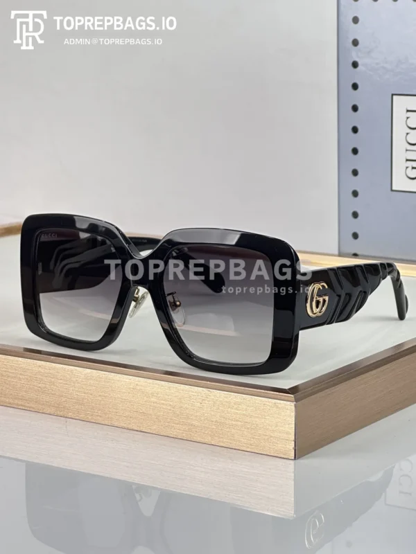 i1774083721385_4742_0_0 Gucci Sunglasses in Black