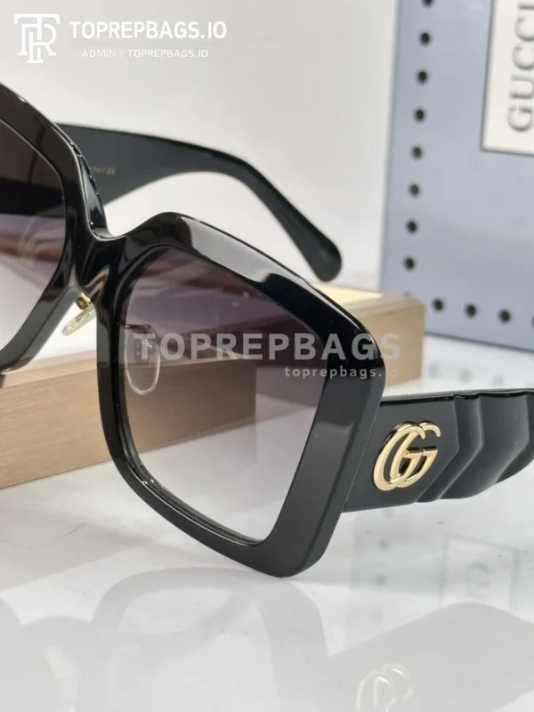 i1774083984258_3701_0_4 Gucci Sunglasses in Black