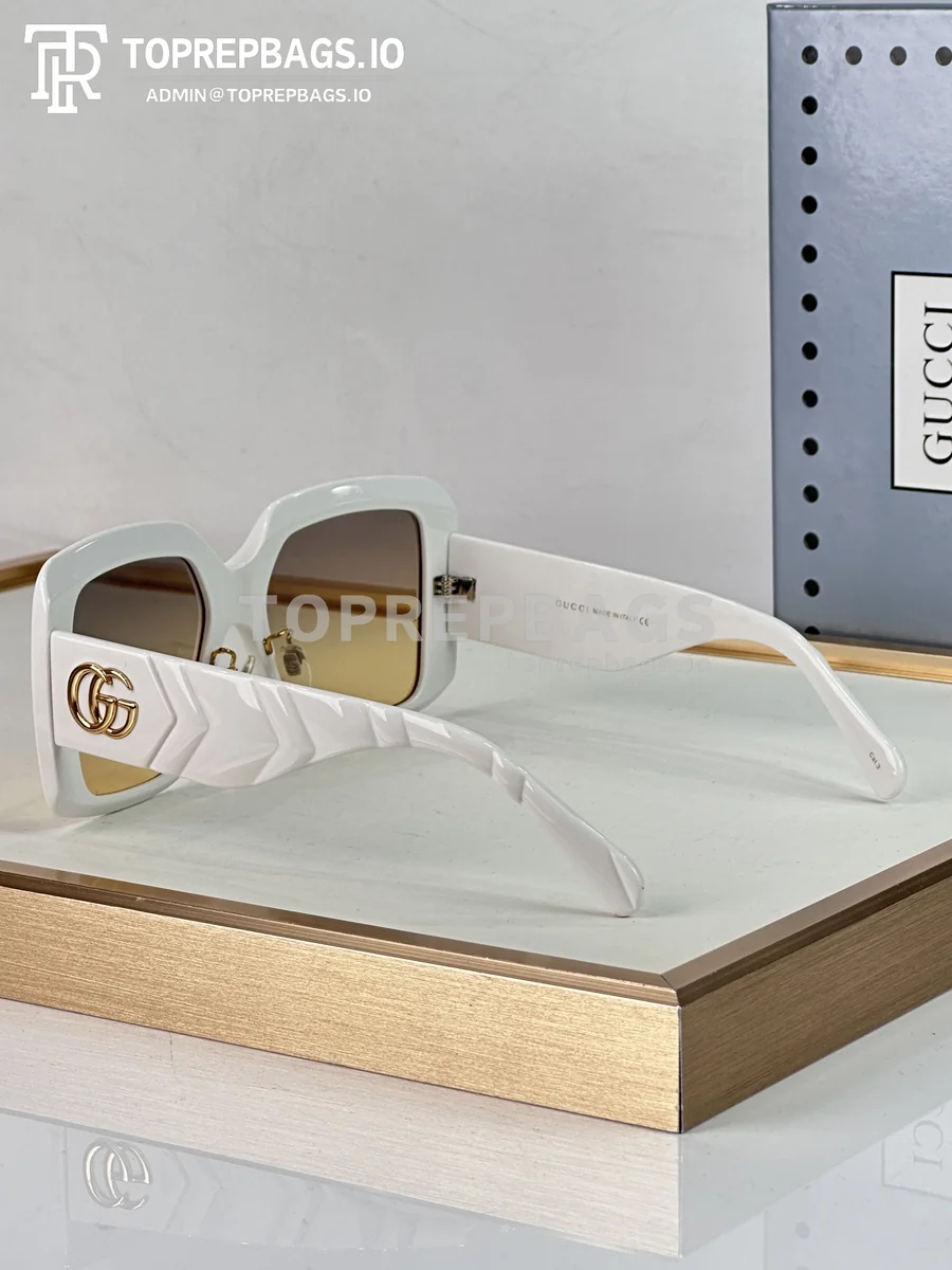 i1774084016078_9785_0_0 Gucci Sunglasses in White