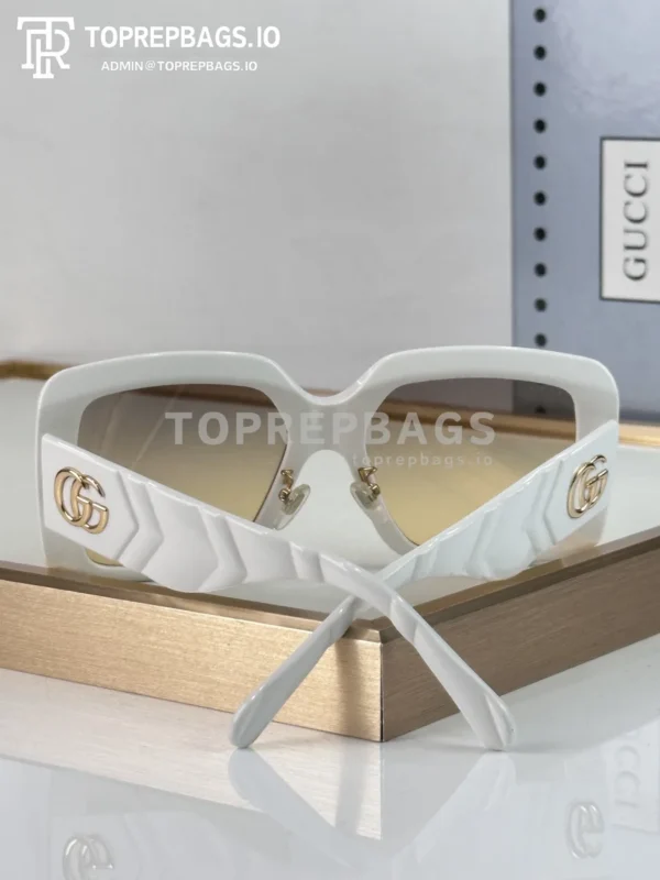 i1774084017362_1216_0_1 Gucci Sunglasses in White