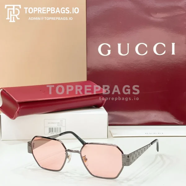 i1774178029940_7461_0_5 Gucci GG2031K Sunglasses in Black