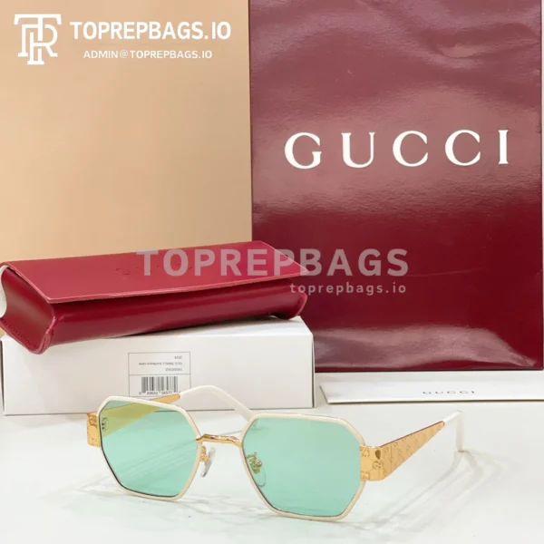 i1774178031459_9349_0_4 Gucci GG2031K Sunglasses in Black
