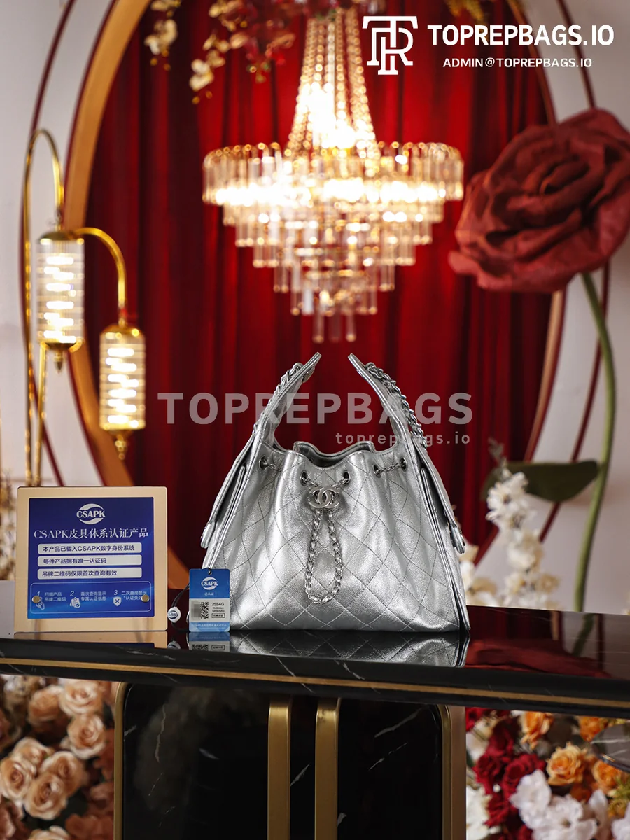 i1775210423990_2411_0_1 Chanel 25 Bag Small Hobo Grained Leather Silver-tone Hardware detailed product image