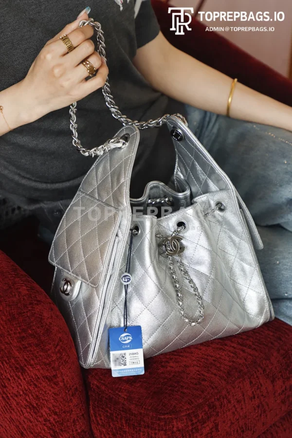 i1775210858774_1027_0_2 Chanel 25 Bag Small Hobo Grained Leather Silver-tone Hardware detailed product image