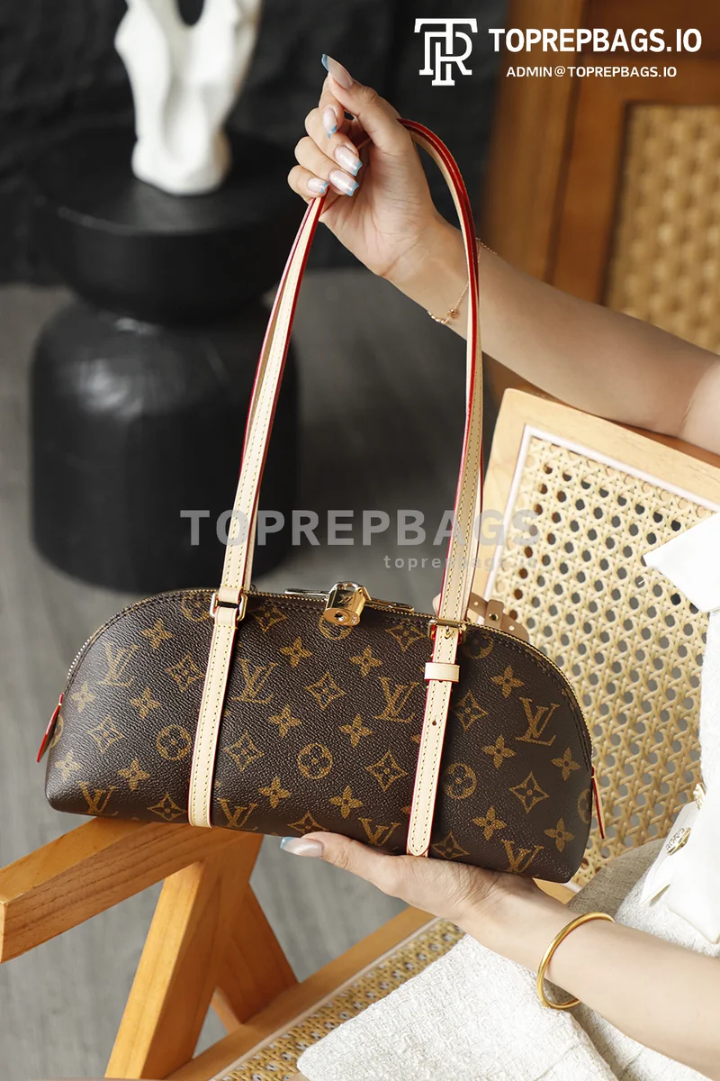 i1775806330569_9846_0_2 Louis Vuitton Alma Hobo in Brown