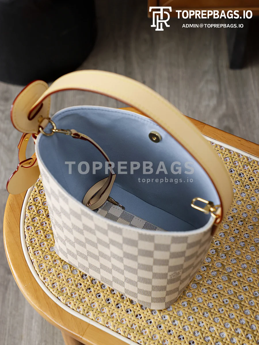 i1775814697857_1621_0_11 Louis Vuitton All In BB in White