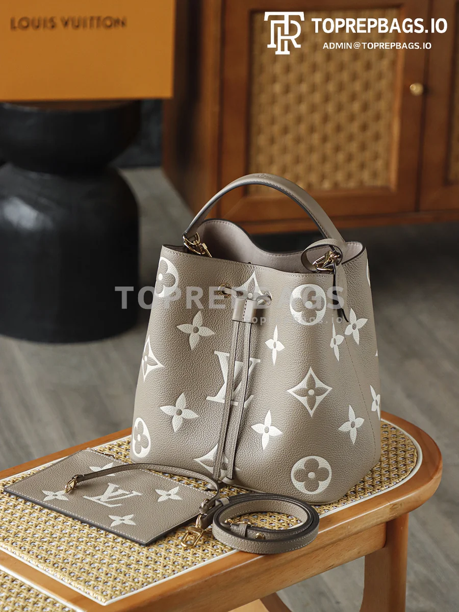 i1776158537005_8540_0_6 Louis Vuitton NeoNoe Bucket in Taupe