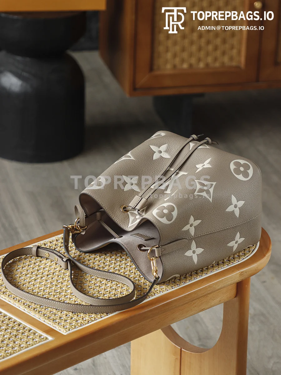 i1776158537111_4584_0_7 Louis Vuitton NeoNoe Bucket in Taupe