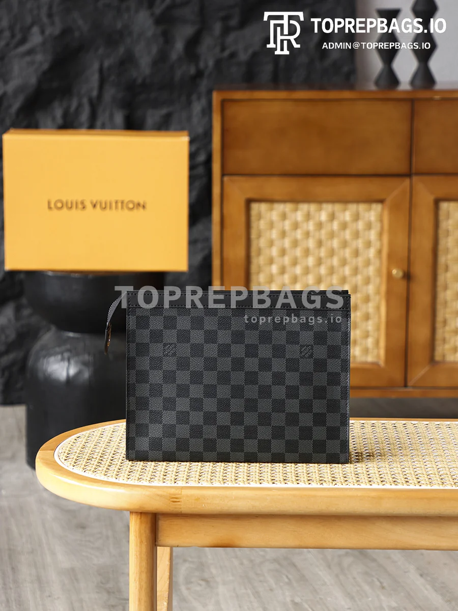 i1776829440168_4443_0_3 Louis Vuitton Pochette Voyage in Black