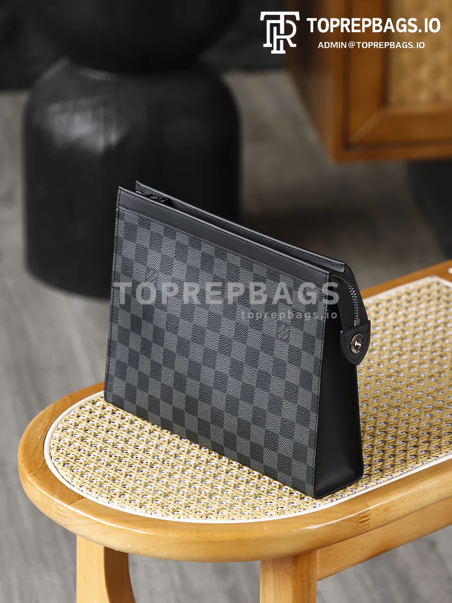 i1776829460158_8390_0_8 Louis Vuitton Pochette Voyage in Black
