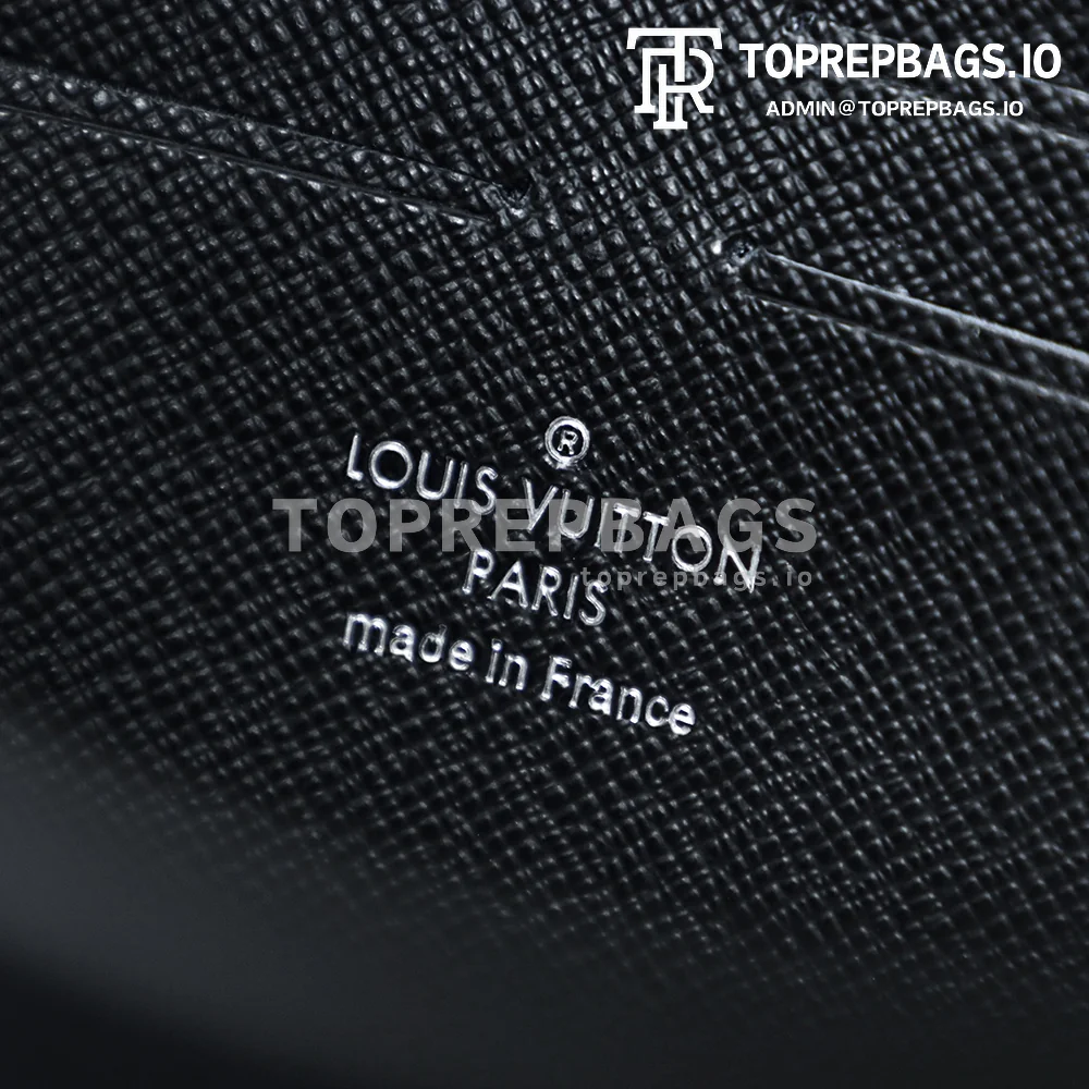 i1776829527208_7955_0_9 Louis Vuitton Pochette Voyage in Black